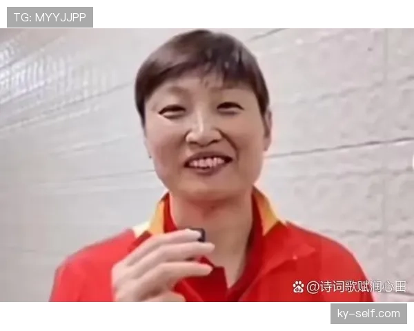 杨昊赛场上像武林高手，朋友圈却整天晒那种普通到让人心疼的家常早餐，我笑到停不下来